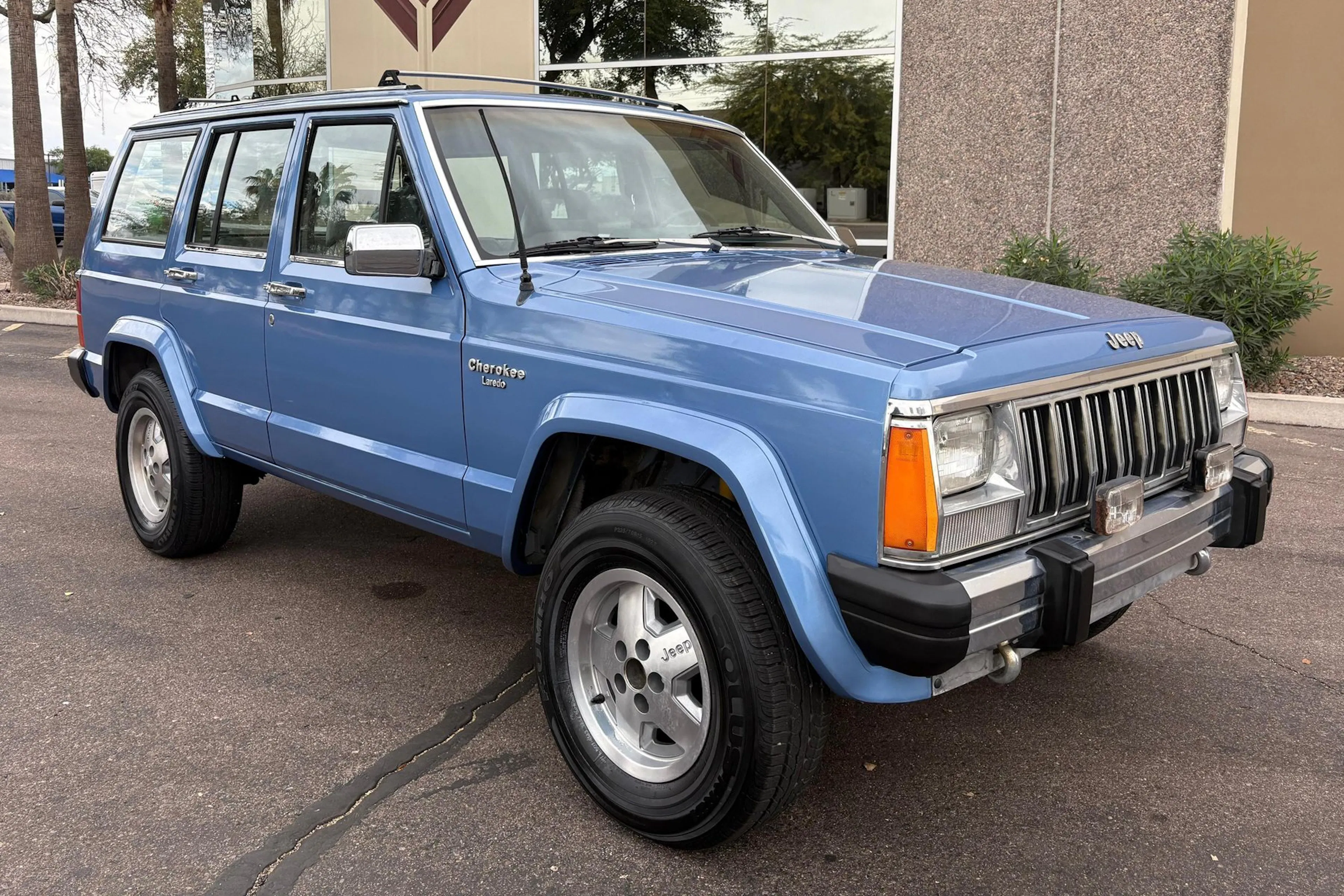 1989年 アメリカンイーグル☆シルバー☆レインボートーン 1989 Jeep Cherokee VIN 1J4FJ58L6KL559048 | Hagerty Valuation Tool®